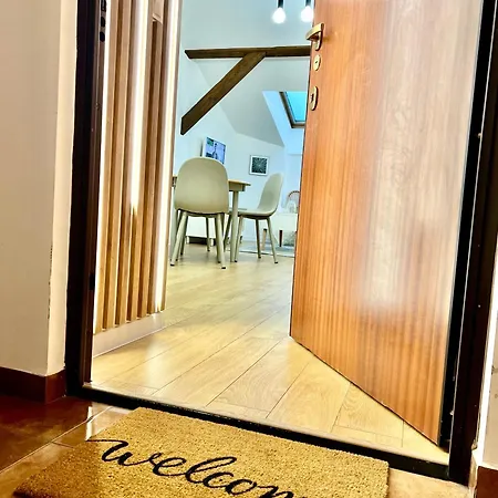 Comfy Loft Near Wawel Apartmán